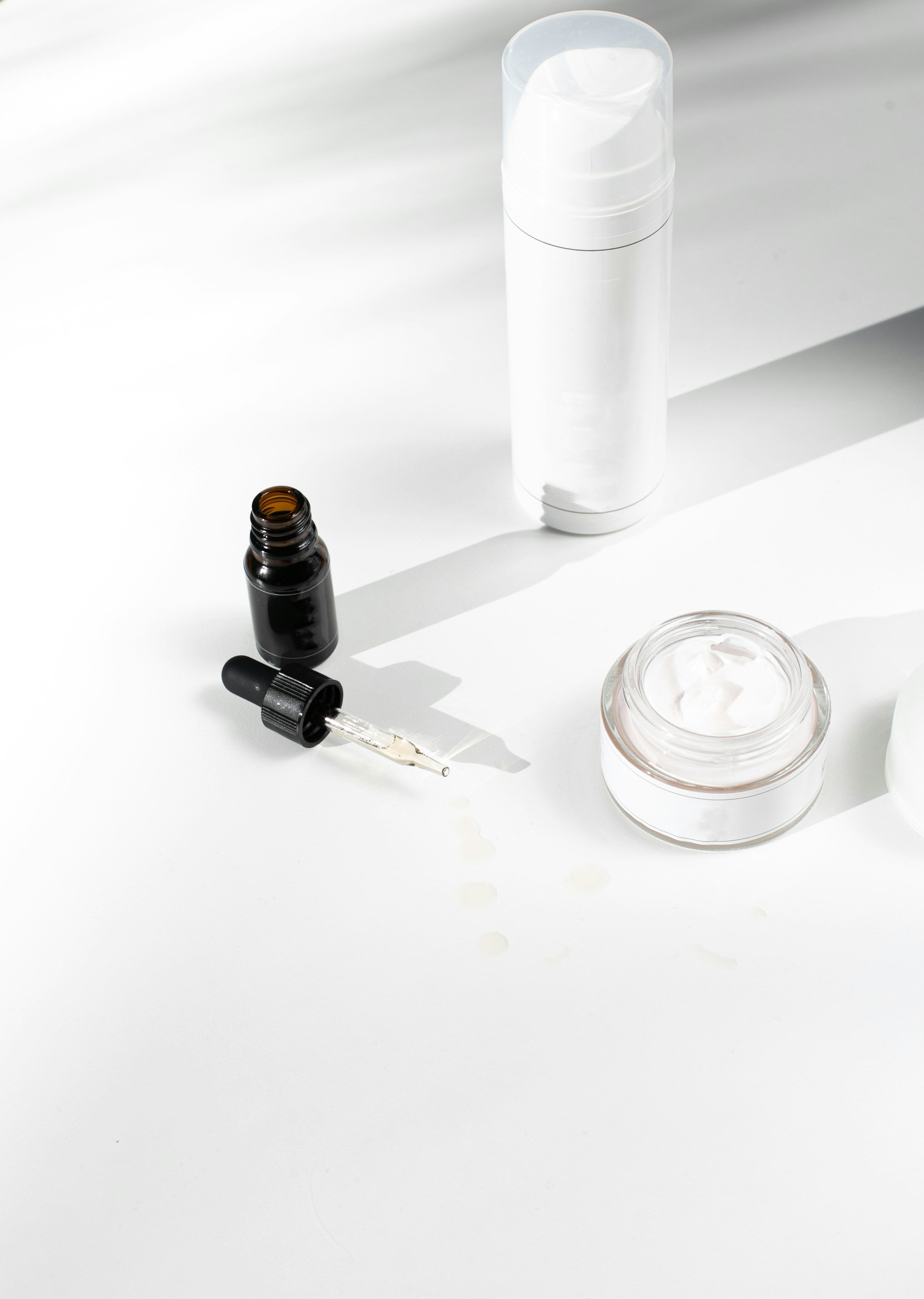 Arstore hero banner — premium cream essentials